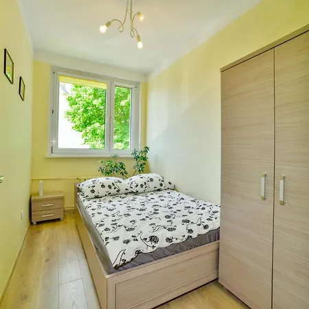 公寓 U Ewy W Kolobrzegu Podczele - 2 Sypialnie 50m2, Wifi I Darmowy Parking! 科沃布热格