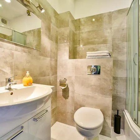 Apartmán U Ewy W Kolobrzegu Podczele - 2 Sypialnie 50m2, Wifi I Darmowy Parking! *