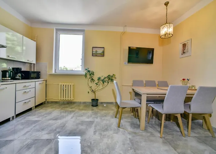 U Ewy W Kolobrzegu Podczele - 2 Sypialnie 50m2, Wifi I Darmowy Parking!