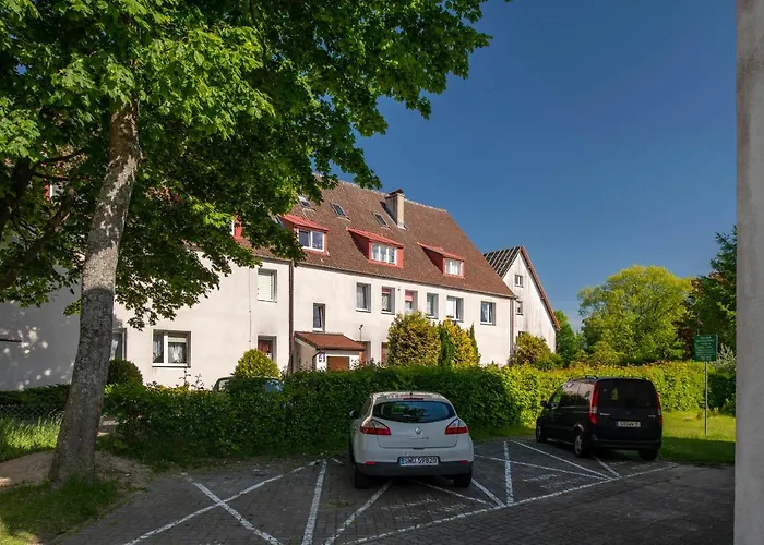 U Ewy W Kolobrzegu Podczele - 2 Sypialnie 50m2, Wifi I Darmowy Parking! Daire Kolobrzeg